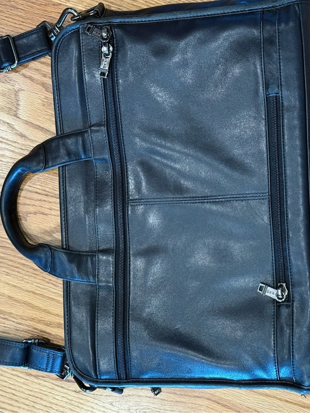 Tumi Alpha Nappa Large Black Leather Briefcase Organizer Padded